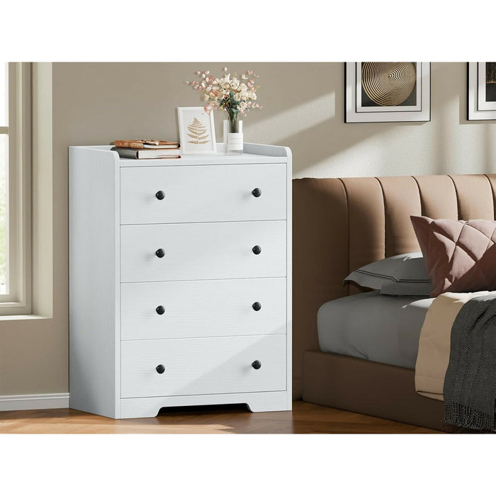 4-Drawer White Wooden Dresser with Anti-Tipping Safety | 四層抽屜白色木製收納櫃（附防傾倒安全設計）