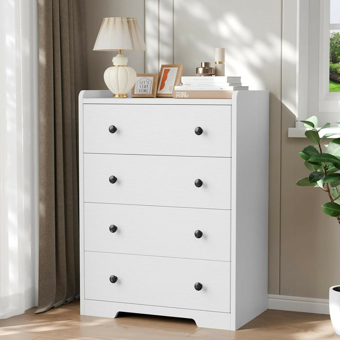 4-Drawer White Wooden Dresser with Anti-Tipping Safety | 四層抽屜白色木製收納櫃（附防傾倒安全設計）